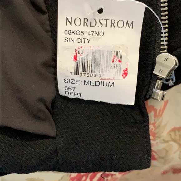 BLANKNYC jacket short style with stretch - Picture 6 of 6